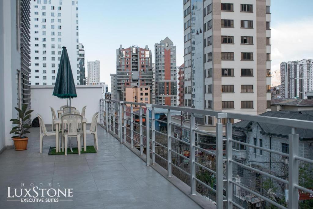 Luxstone Executive & Suites Ла Пас Екстериор снимка
